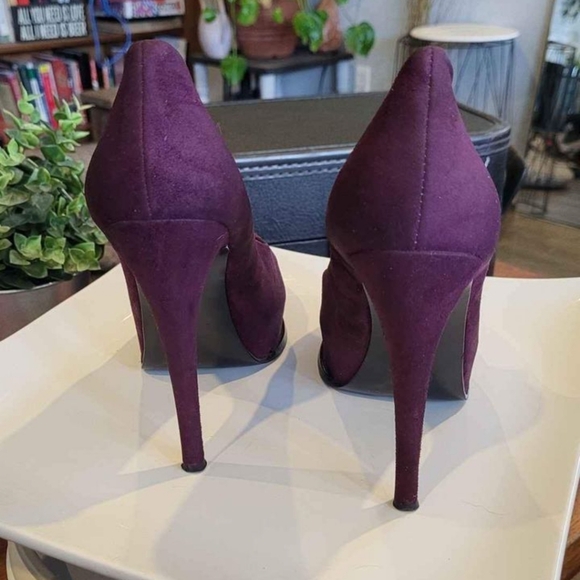 Guess Heels - Purple - Size 8 - Picture 5 of 5